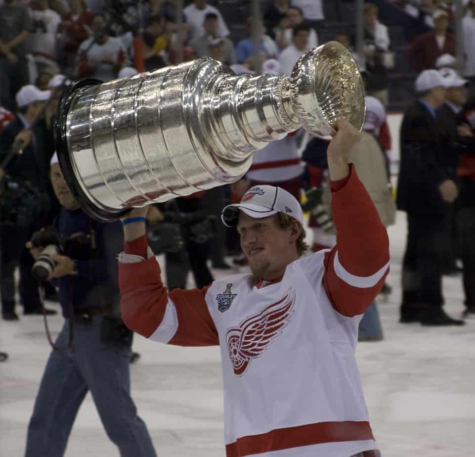How Many Stanley Cups are There? (Facts!)